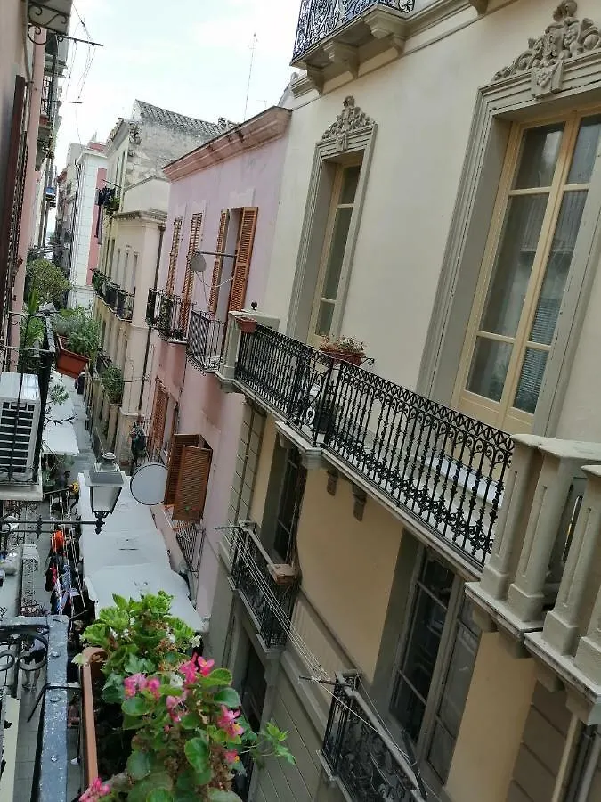 Casa Diego Cagliari 0*,  Italia